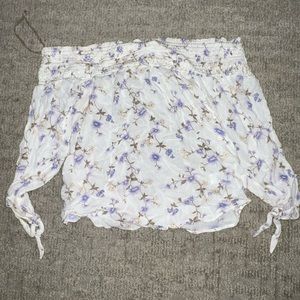 American Eagle Floral Top